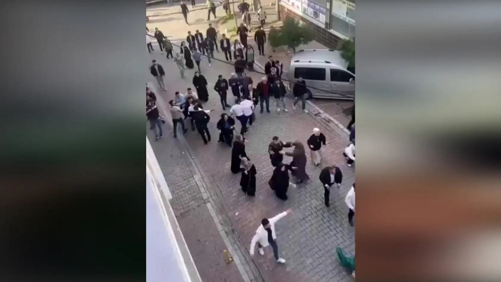 Takı töreni erkene alınmak istenildi, ortalık savaş alanına döndü