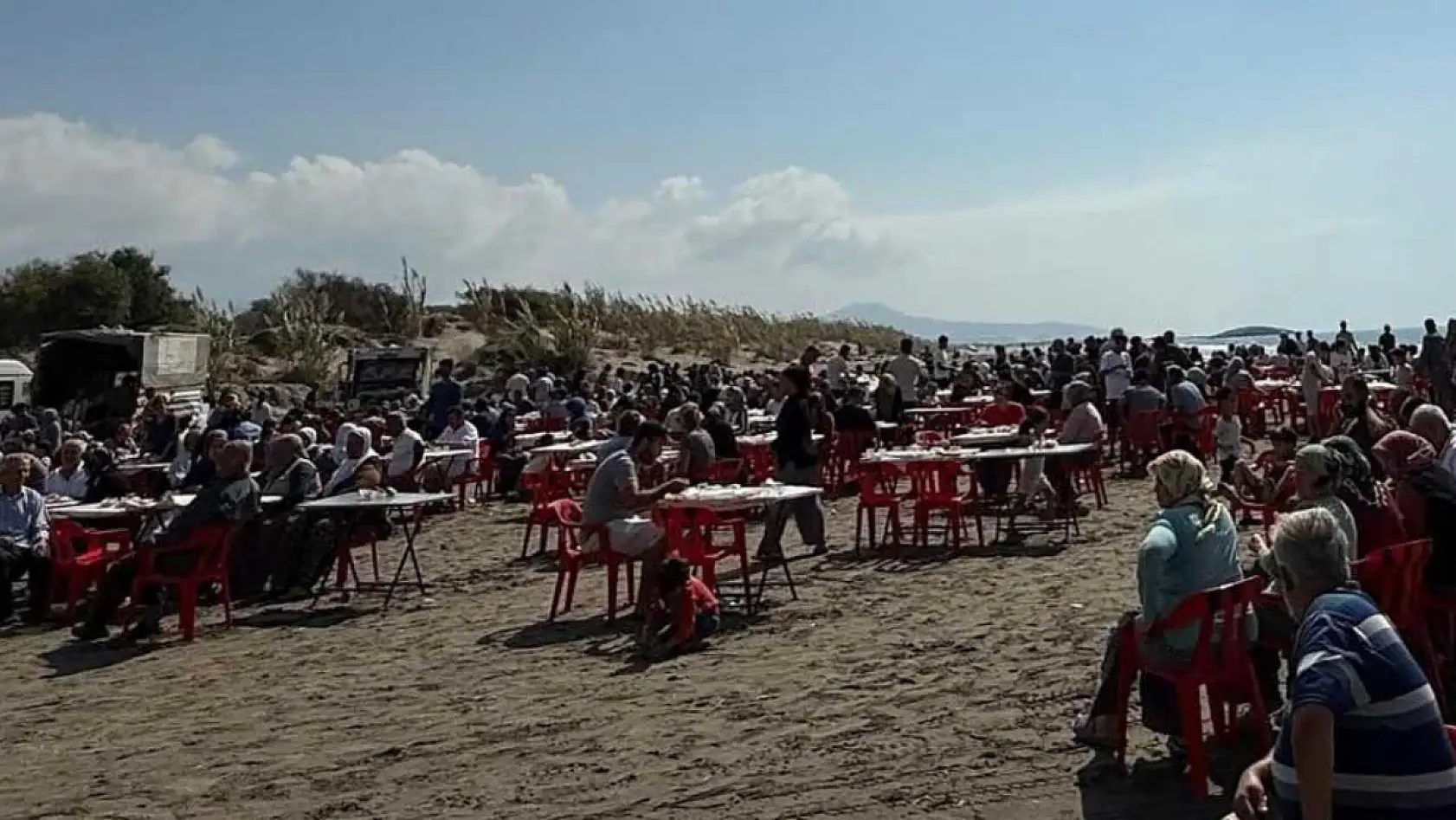 Seydikemer'in Karadere Mahallesi'nde Hortum Felaketinin Tekrar Yaşanmaması İçin Şükür Yemeği