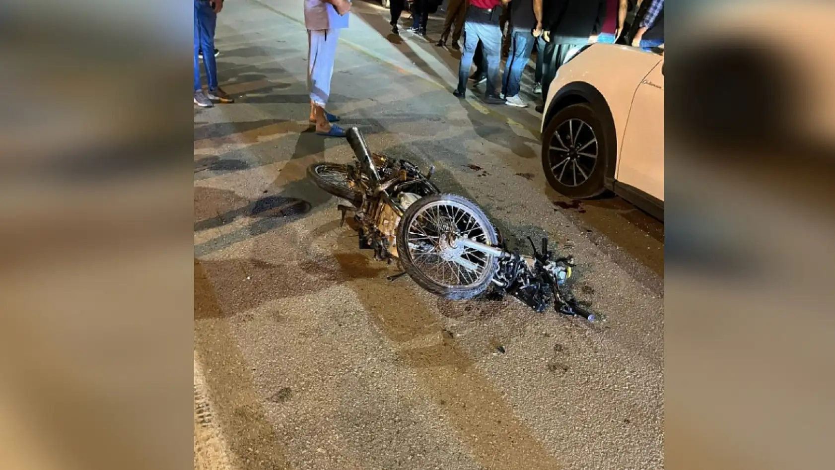 Genç motosiklet sürücüsü hayatını kaybetti