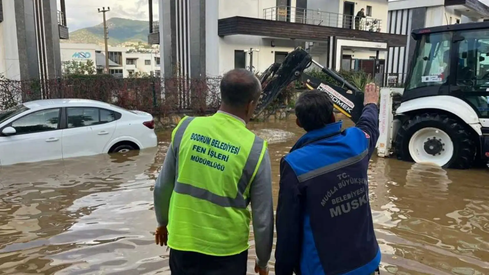 Bodrum'da sel sonrası yaralar sarılıyor