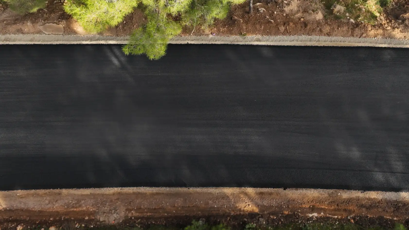 Fethiye'de Hisarönü–Kayaköy arasında sıcak asfalt çalışmaları başladı