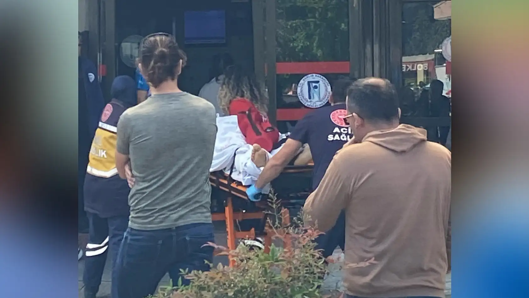 Fethiye Göcek'te Otomobil, Bisikletli Gruba Çarptı: 1'i Ağır 3 Yaralı