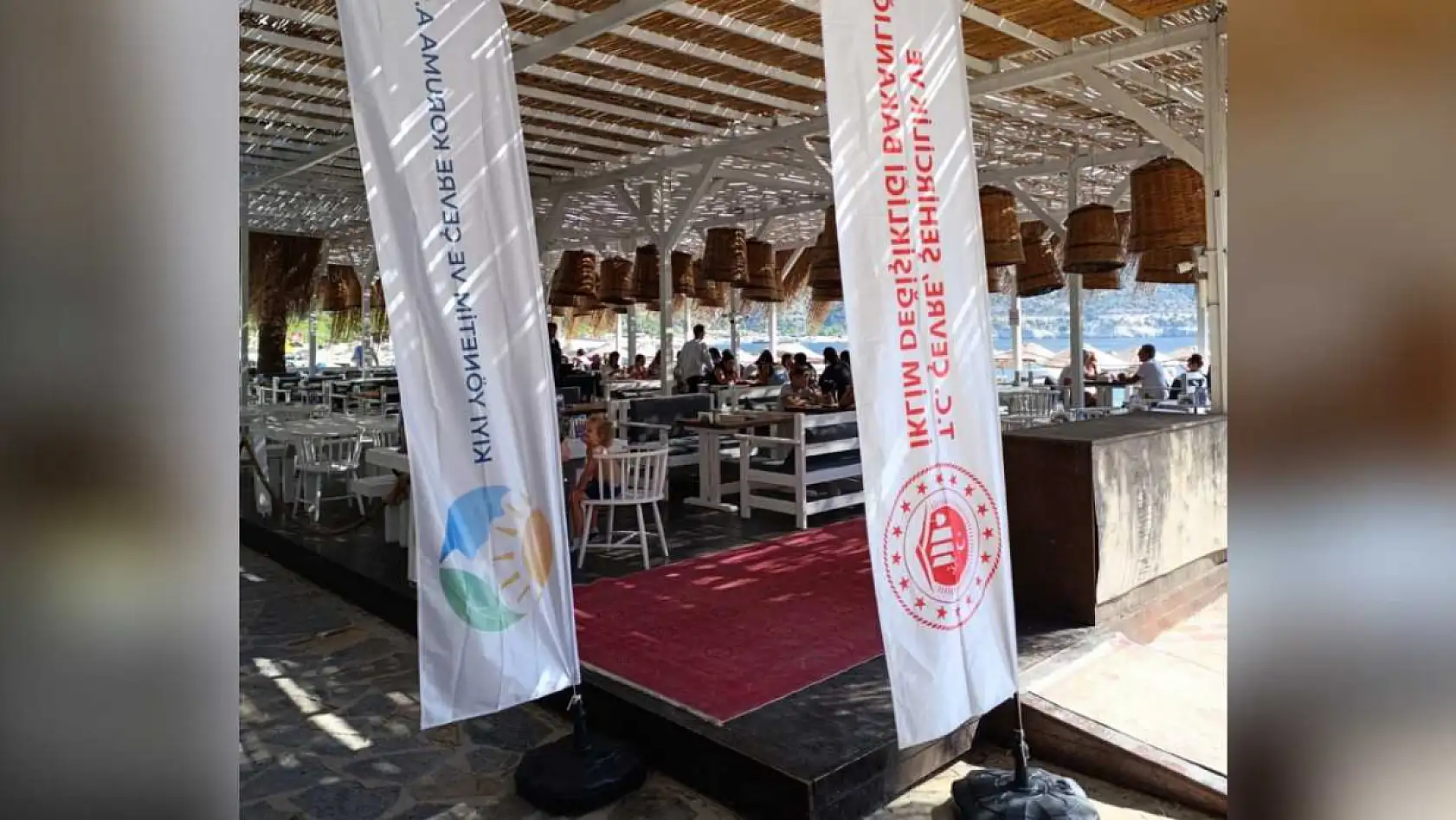 Ölüdeniz'de Çocuk Esirgeme Kurumu'ndan Gelen Çocuklar Denizin Keyfini Çıkardı