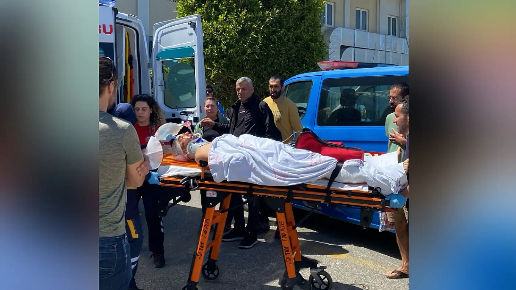 Fethiye Göcek'te Otomobil, Bisikletli Gruba Çarptı: 1'i Ağır 3 Yaralı