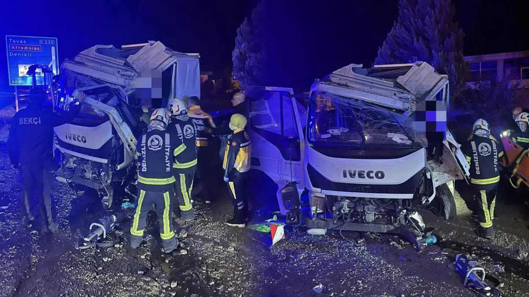 Denizli-Muğla Karayolu'nda Kamyonet Kazası: Bir Kişi Ağır Yaralandı