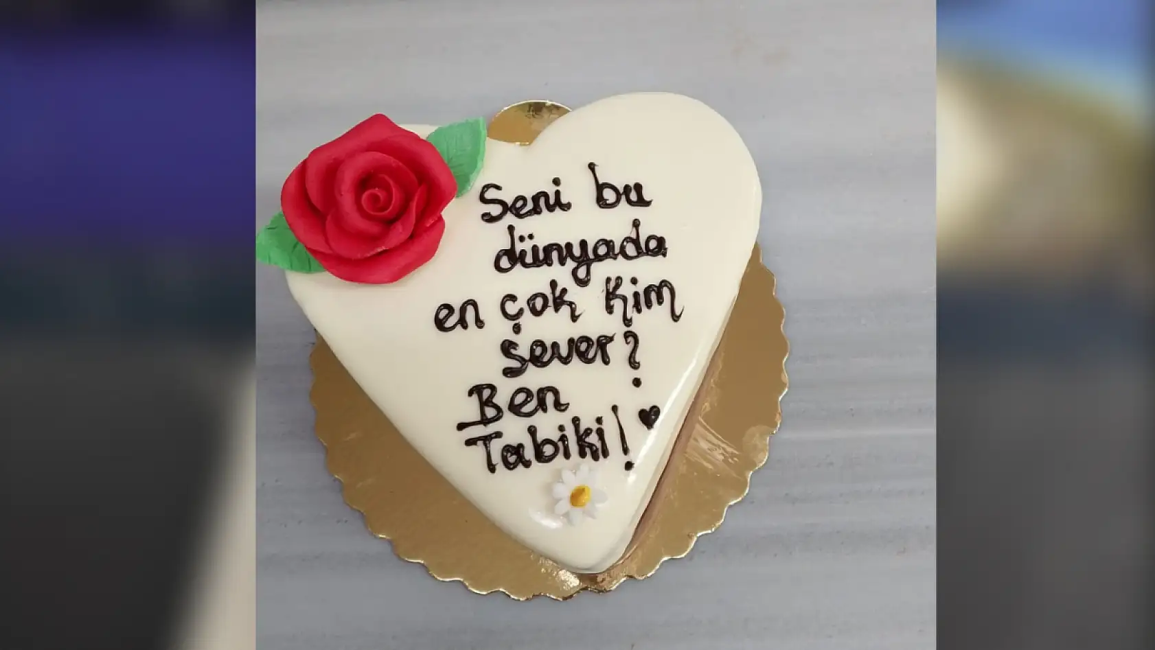 Fethiye Anteplioğlu Tatlı Dünyası'ndan Anneler Günü'ne Özel Pastalar