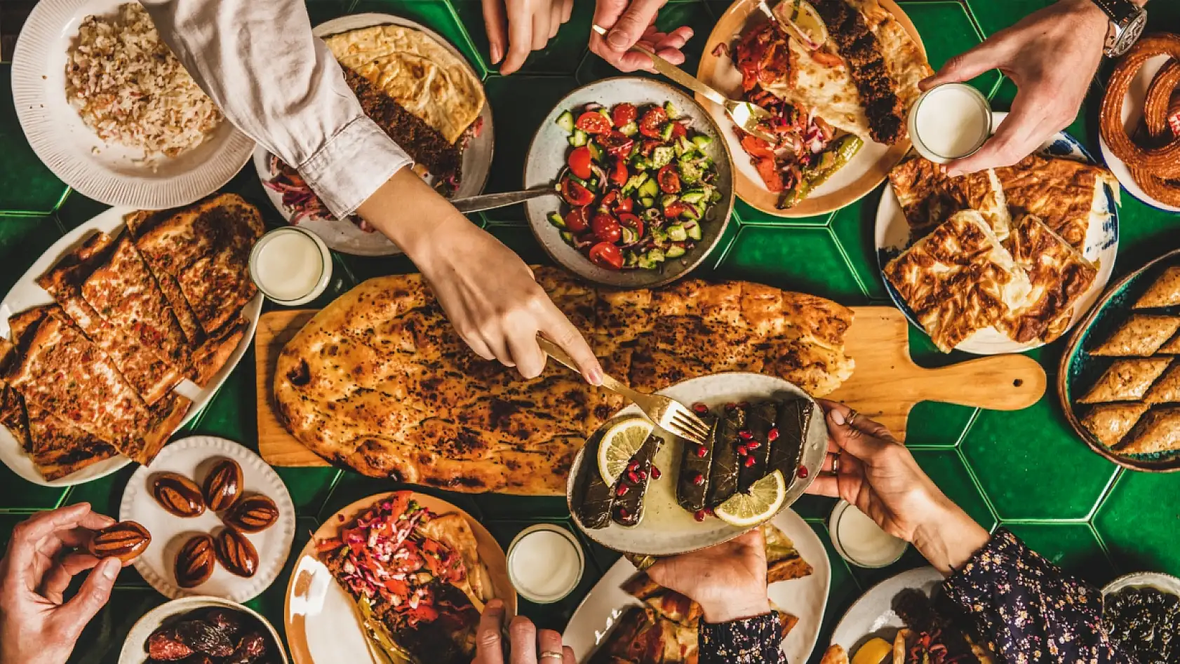 Fethiye'de dışarıda iftar yapma maliyeti ne kadar? Fiyatları duyunca çok şaşıracaksınız!