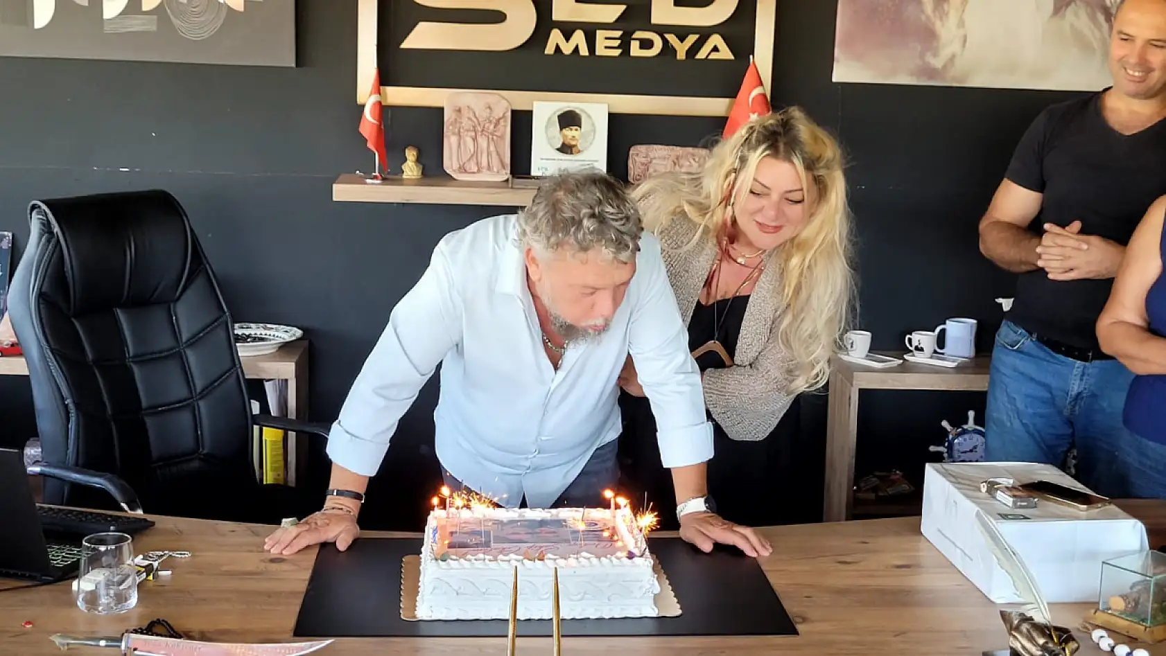 Seda Köktener'e Sürpriz Doğum Günü Kutlaması