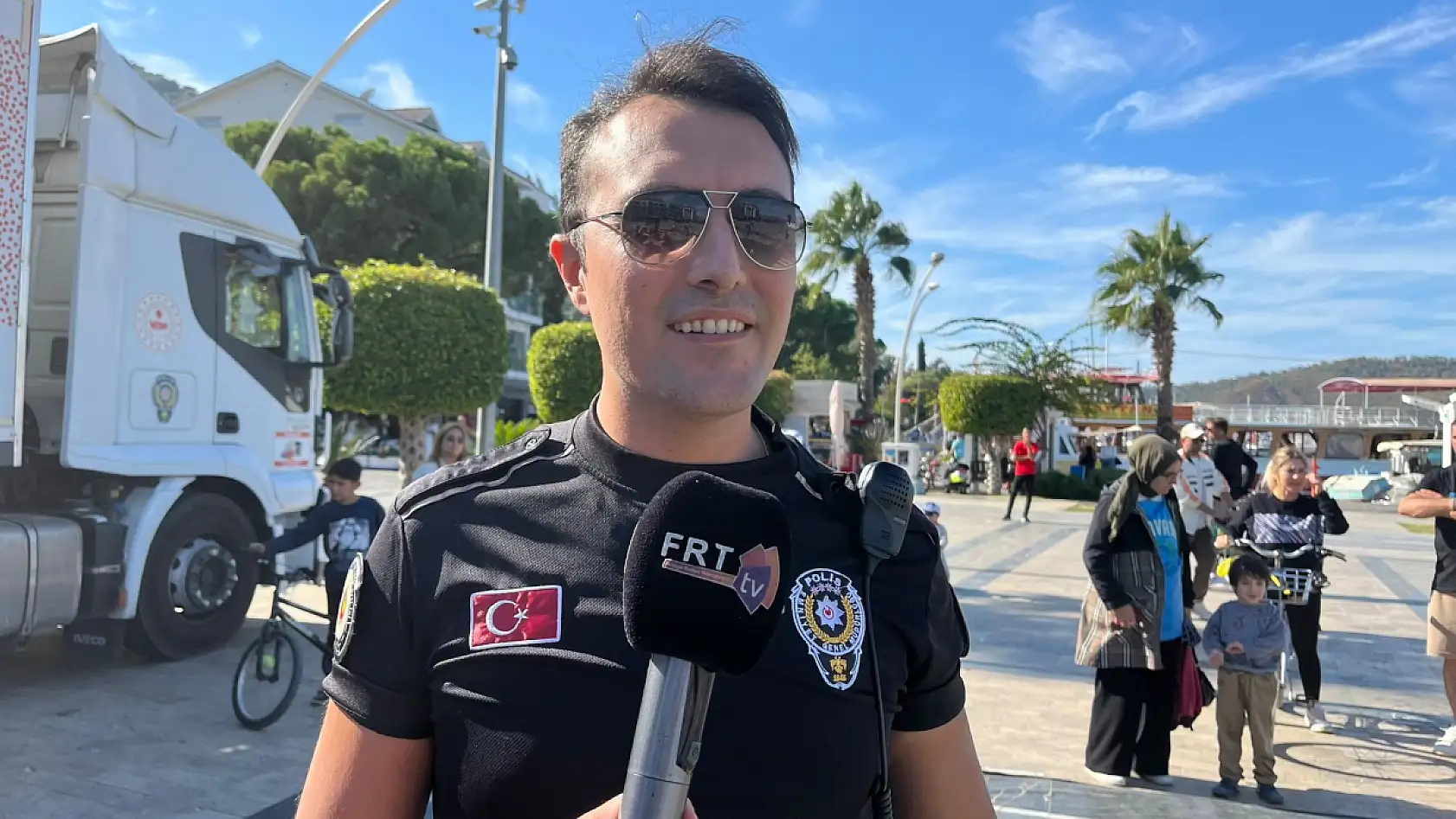 Mobil Trafik Eğitim Tırı Fethiye Beşkaza Meydanı'nda