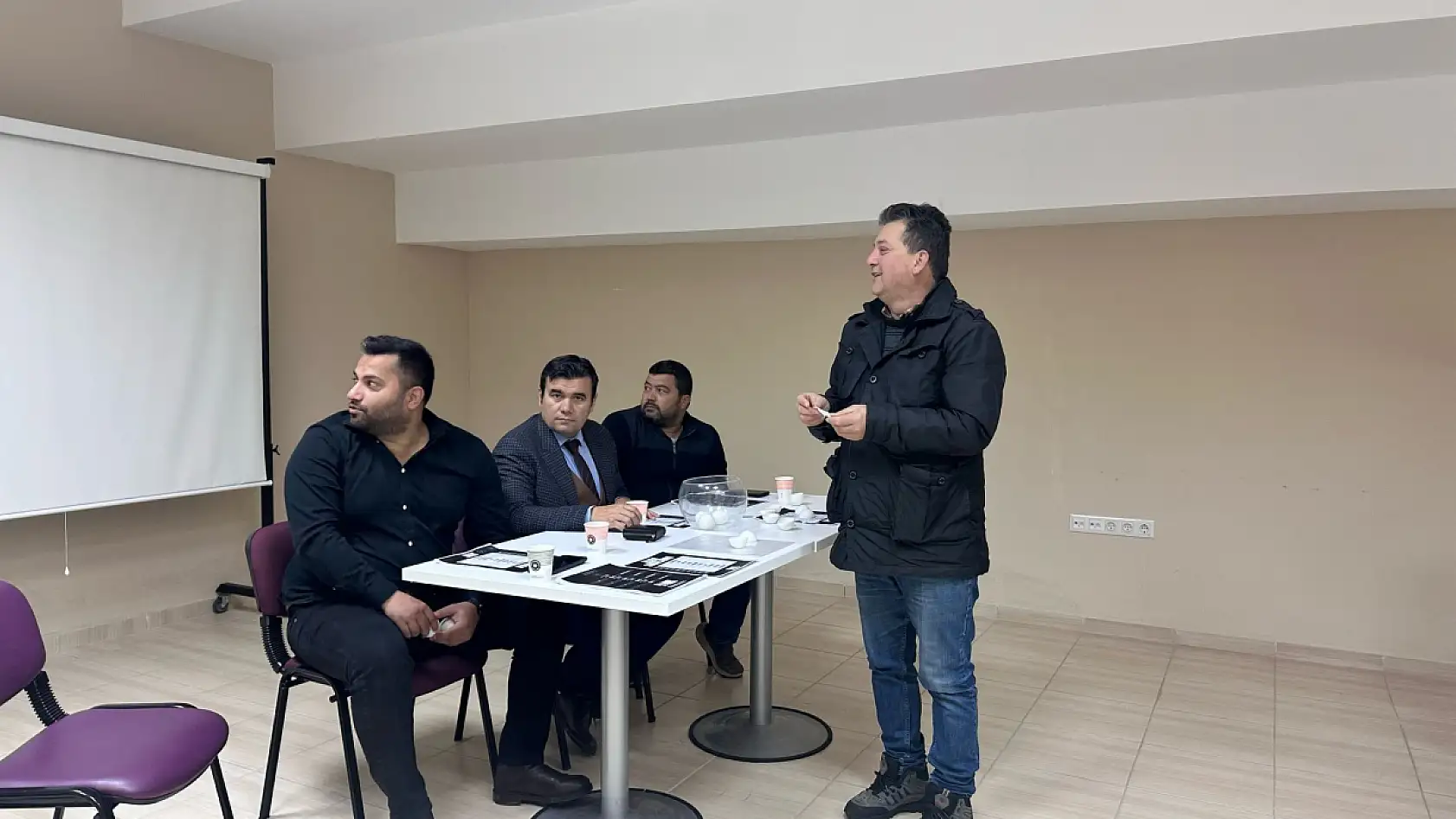 Fethiye'de Mahalleler Arası Futbol Turnuvası heyecanı: Son 16 kuraları çekildi