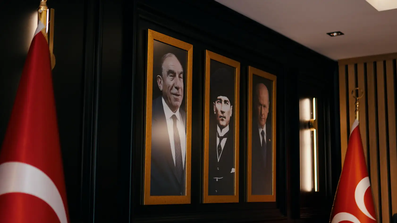 MHP Muğla İl Başkanlığı yeni hizmet binasında vatandaşları ağırlıyor