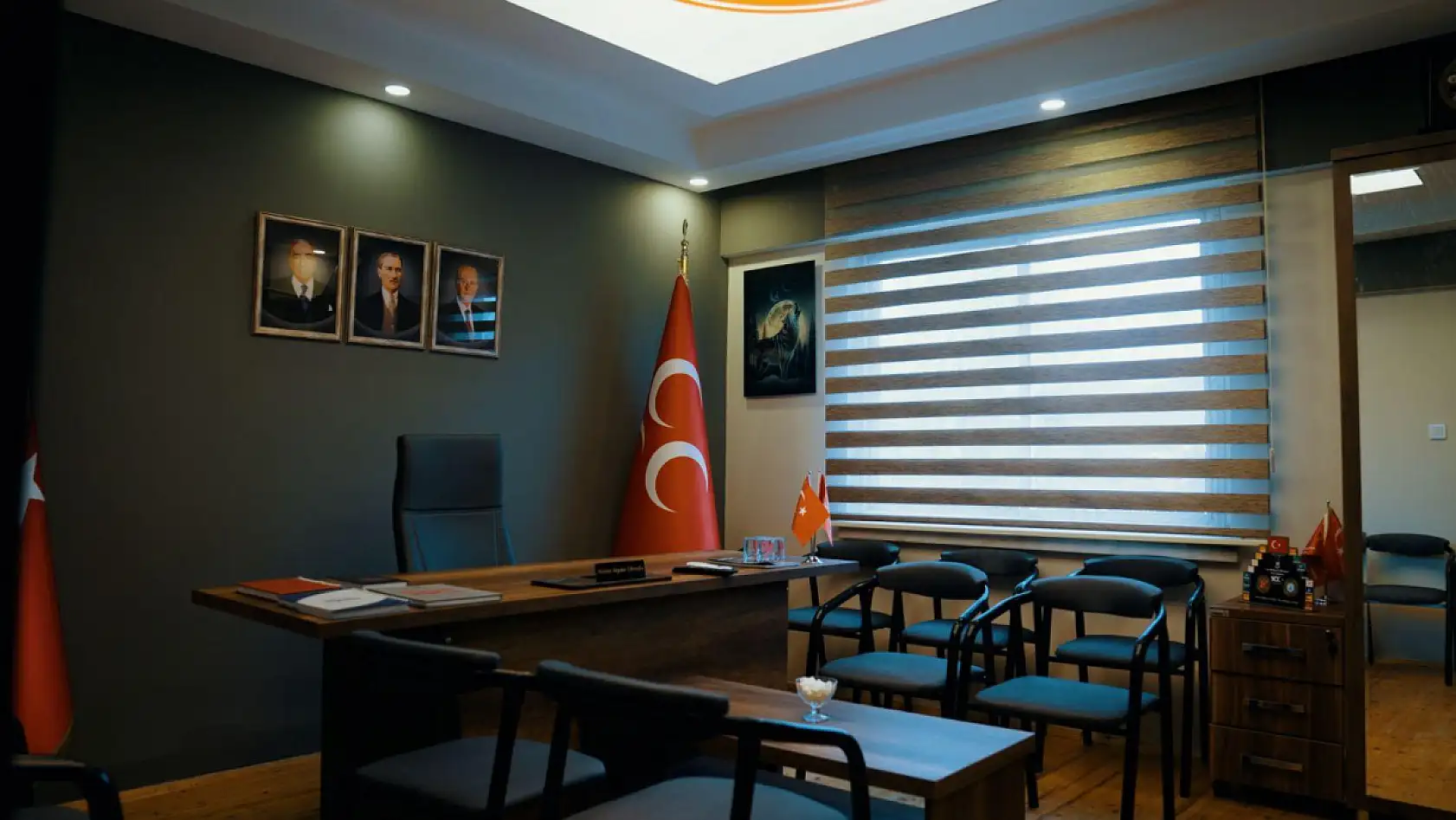 MHP Muğla İl Başkanlığı yeni hizmet binasında vatandaşları ağırlıyor