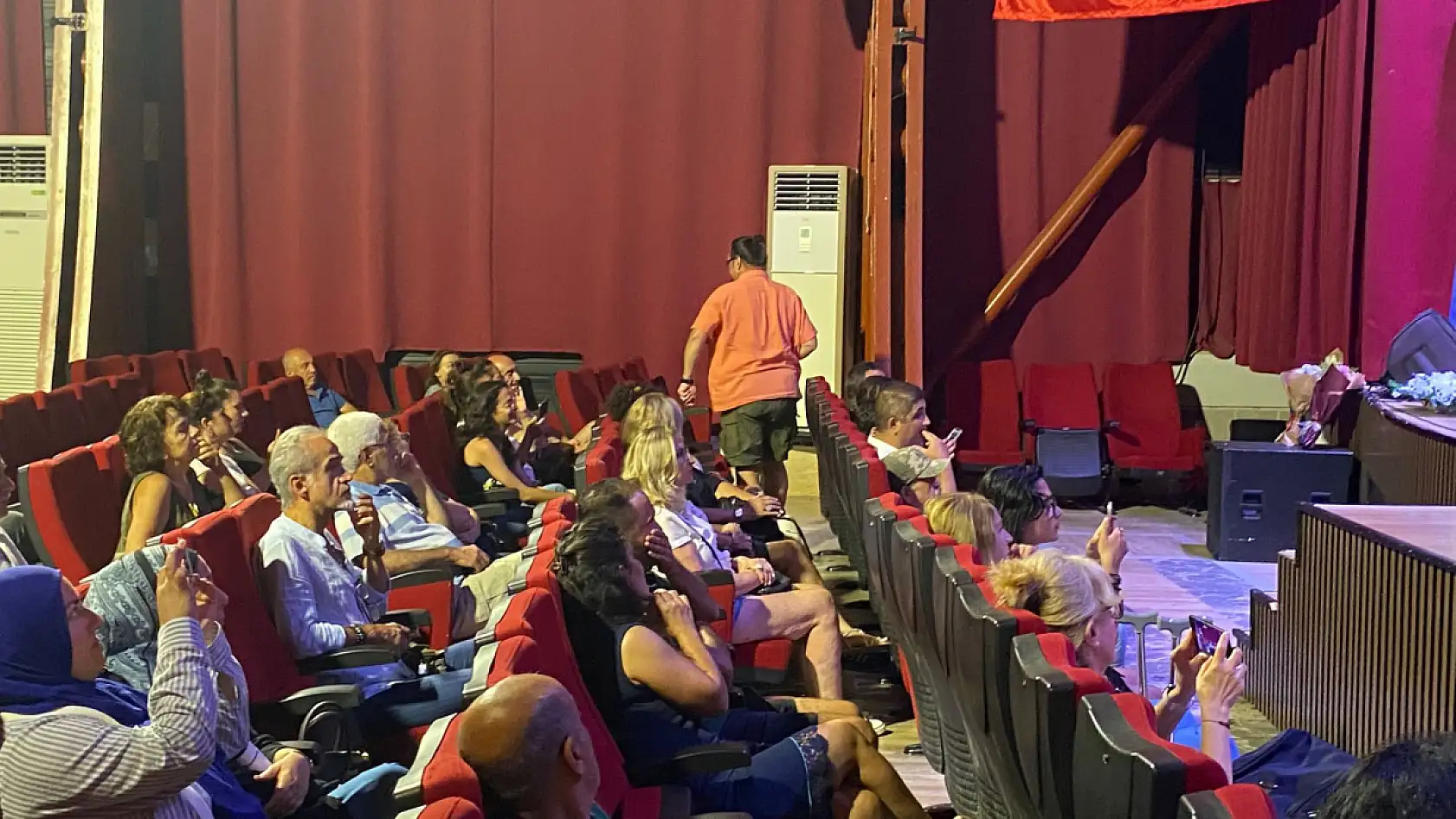 Fethiye'de 'Türk Batı Müziği' konseri düzenlendi