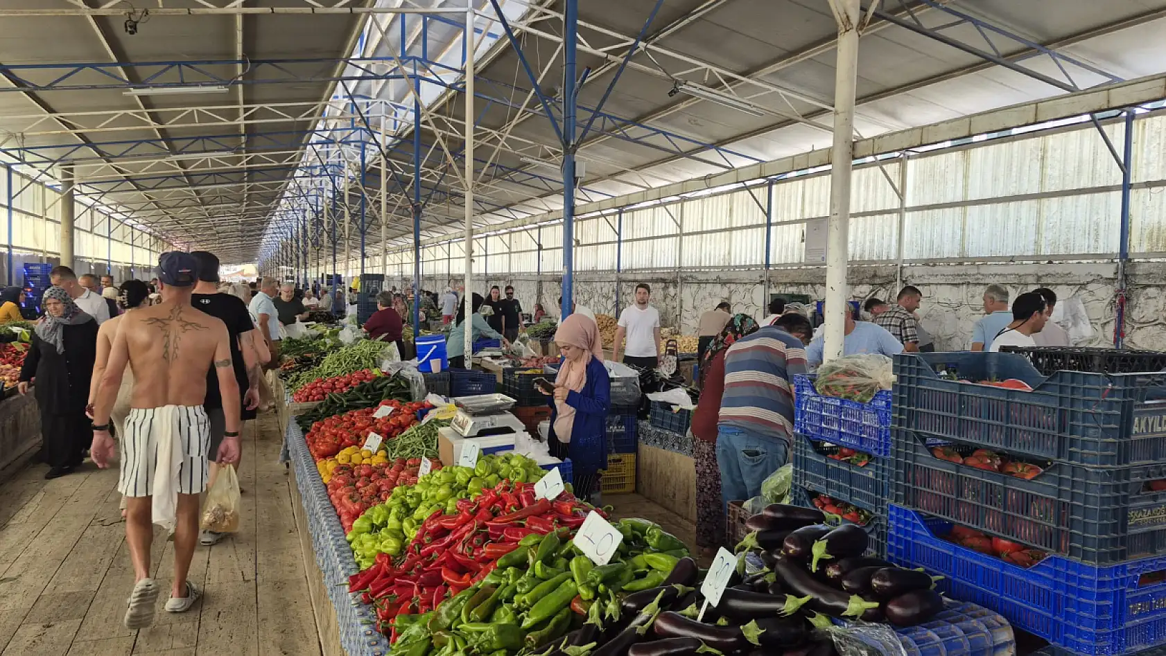 Fethiye pazar esnafları turizm hareketliliği bekliyor