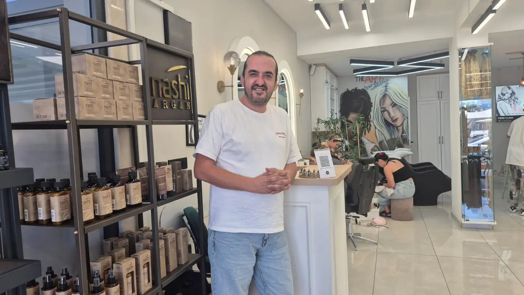 Fethiye'de 25 Yıllık Kuaförden Yaz İçin Saç Tüyoları