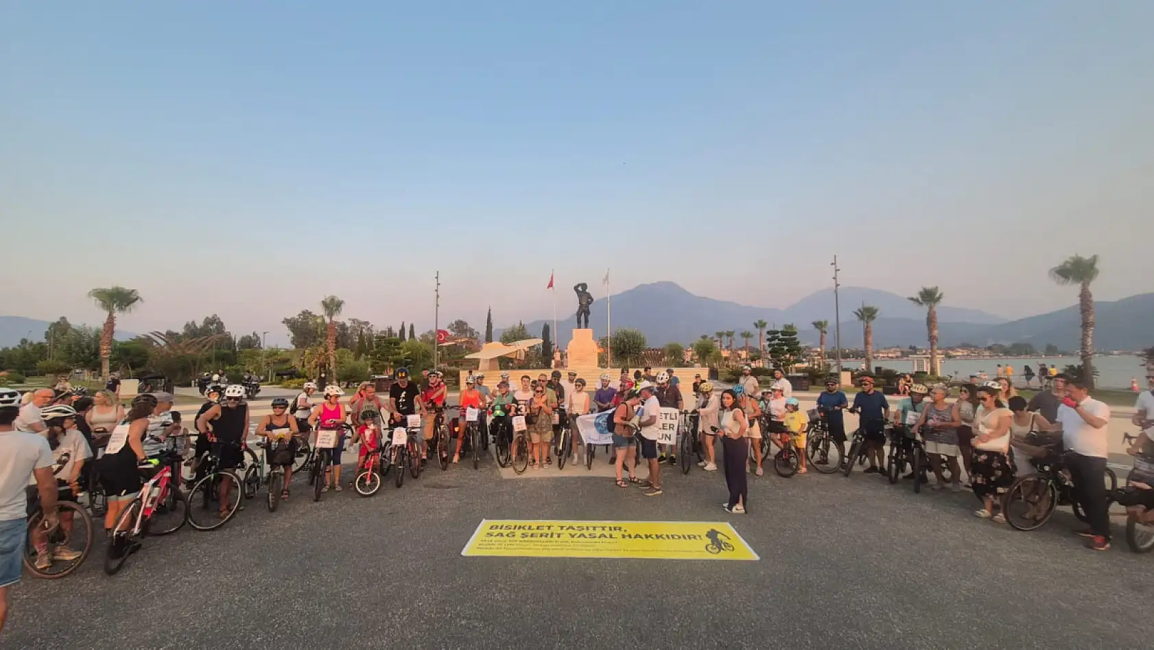 Fethiye'de Pedallar Özgür ve İlker İçin Döndü: 'Unutmadık, Unutmayacağız'
