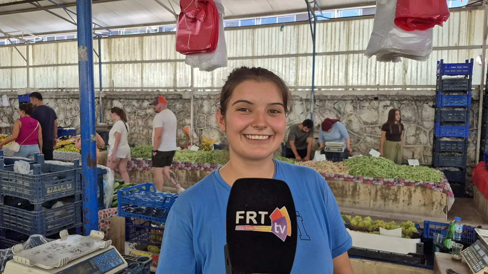 Fethiye'de ailesine pazarda destek oluyor, hayali aşçı olmak: 'Genç Kızlar Kendi Ayakları Üzerinde Durabilir'