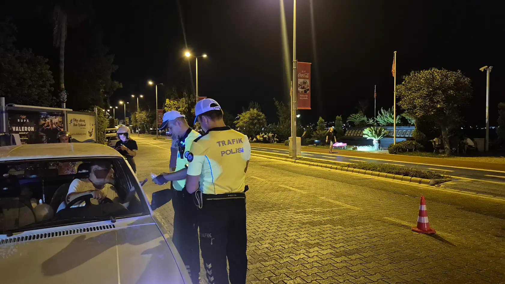 Fethiye 3. Etap Sahil Bandı'nda Trafik Denetimleri Sürüyor