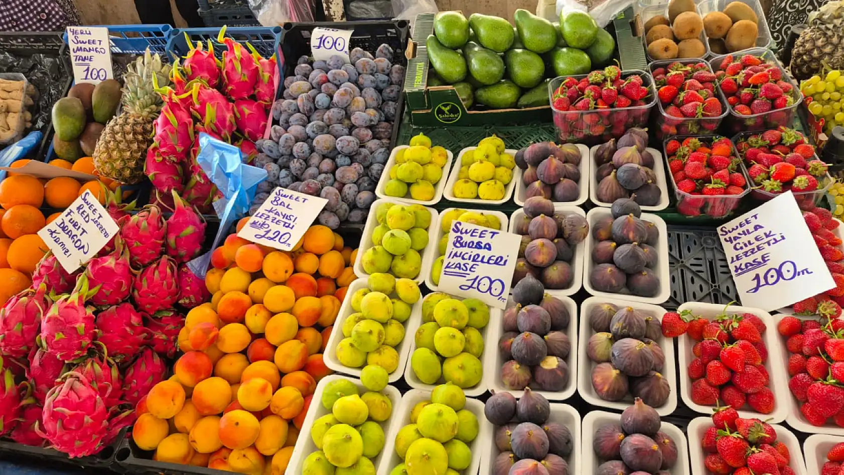 Fethiye Salı Pazarı'nda Fiyat Tartışması