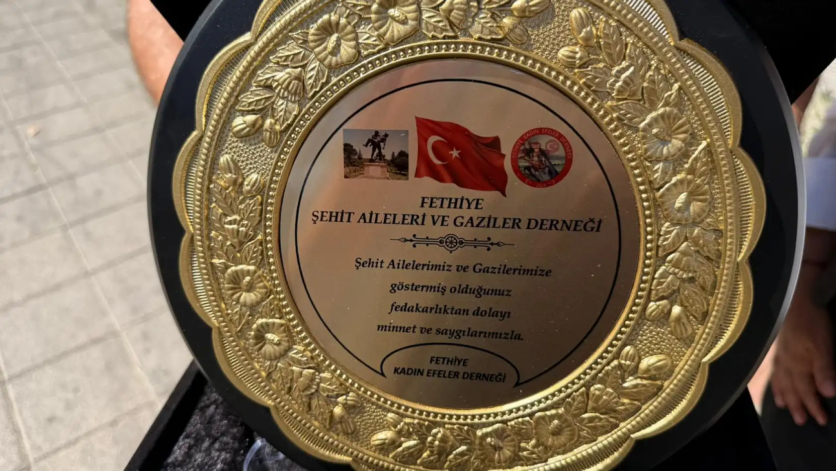 Fethiyeli Kadın Efeler' den Gaziler Derneği'ne Ziyaret
