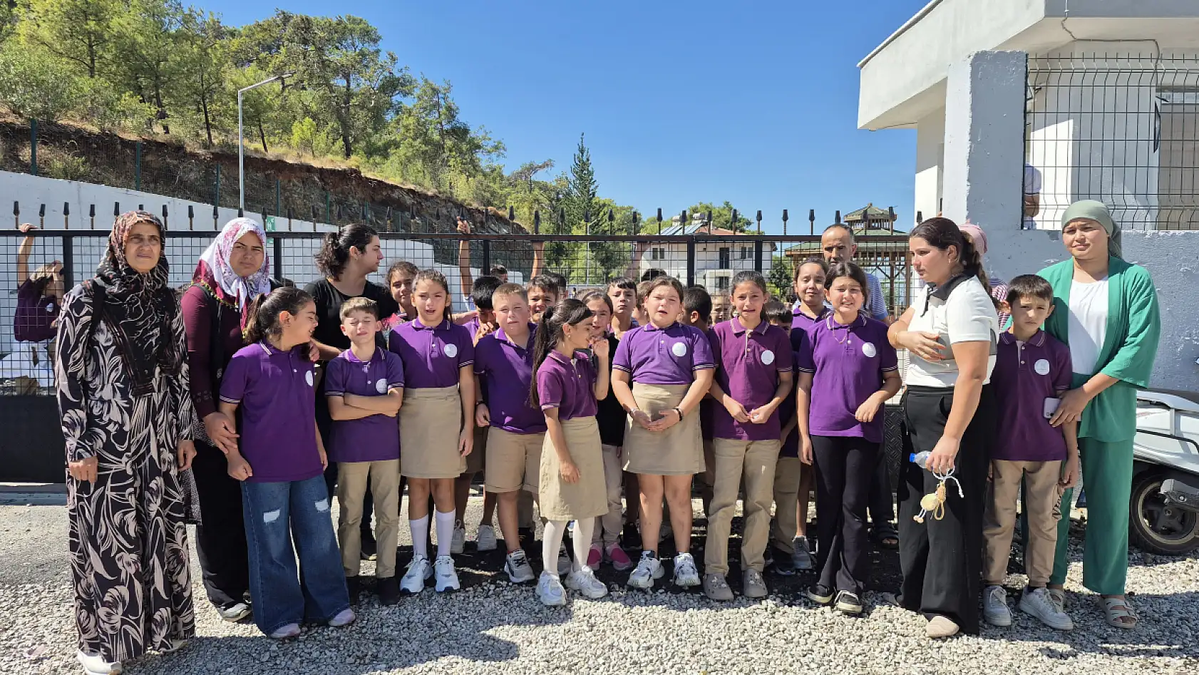 Fethiye'de Veliler Öğretmenlerinin Seydikemer'e Görevlendirilmesine Tepki Gösterdi