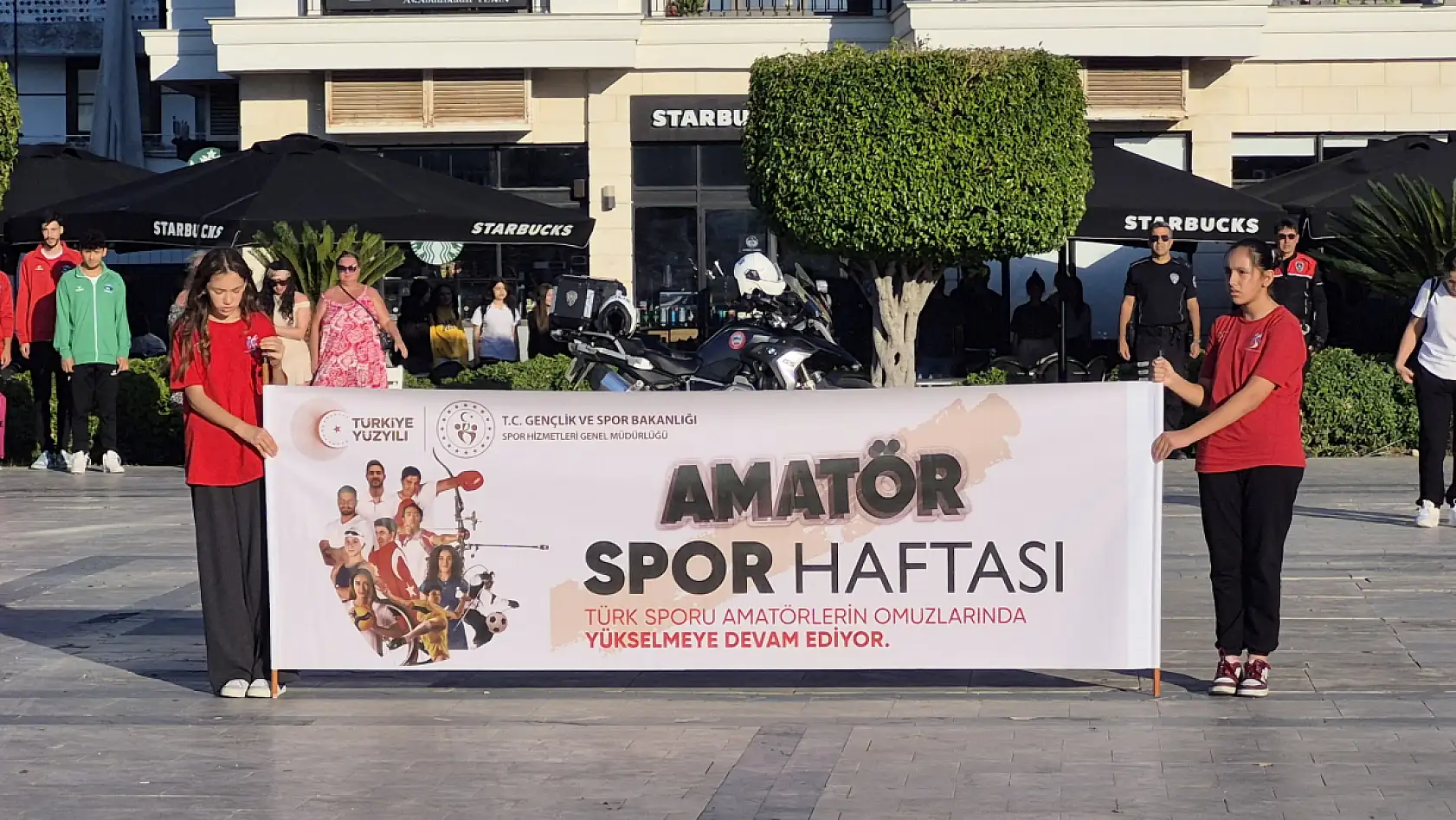 Fethiye'de Amatör Spor Haftası Kortej Yürüyüşü Düzenlendi