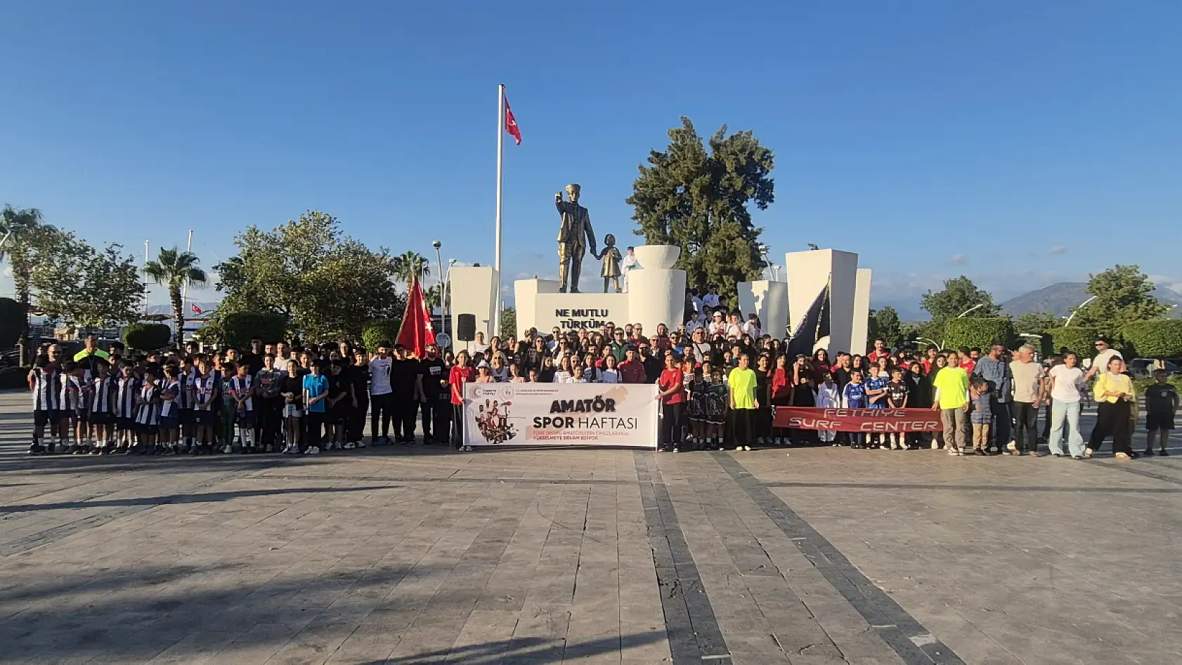 Fethiye'de Amatör Spor Haftası Kortej Yürüyüşü Düzenlendi