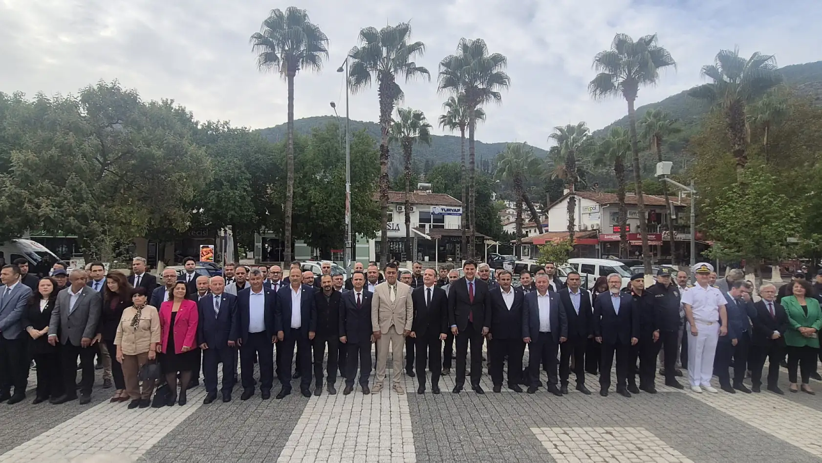 Fethiye'de 19 Ekim Muhtarlar Günü düzenlenen törenle kutlandı