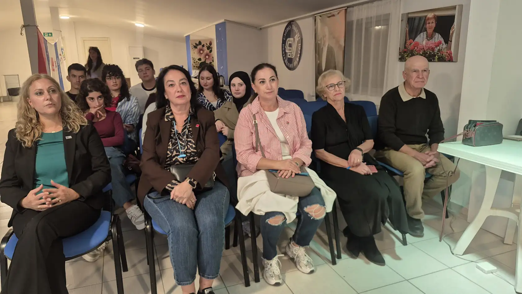 Fethiye'de 'Ocak' Belgeseli FETAV ev sahipliğinde izleyiciyle buluştu