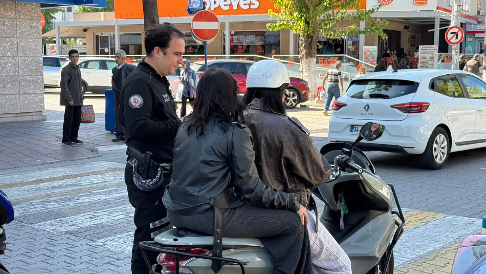 Fethiye'de trafik ekiplerinden motosiklet sürücülerine yönelik denetim