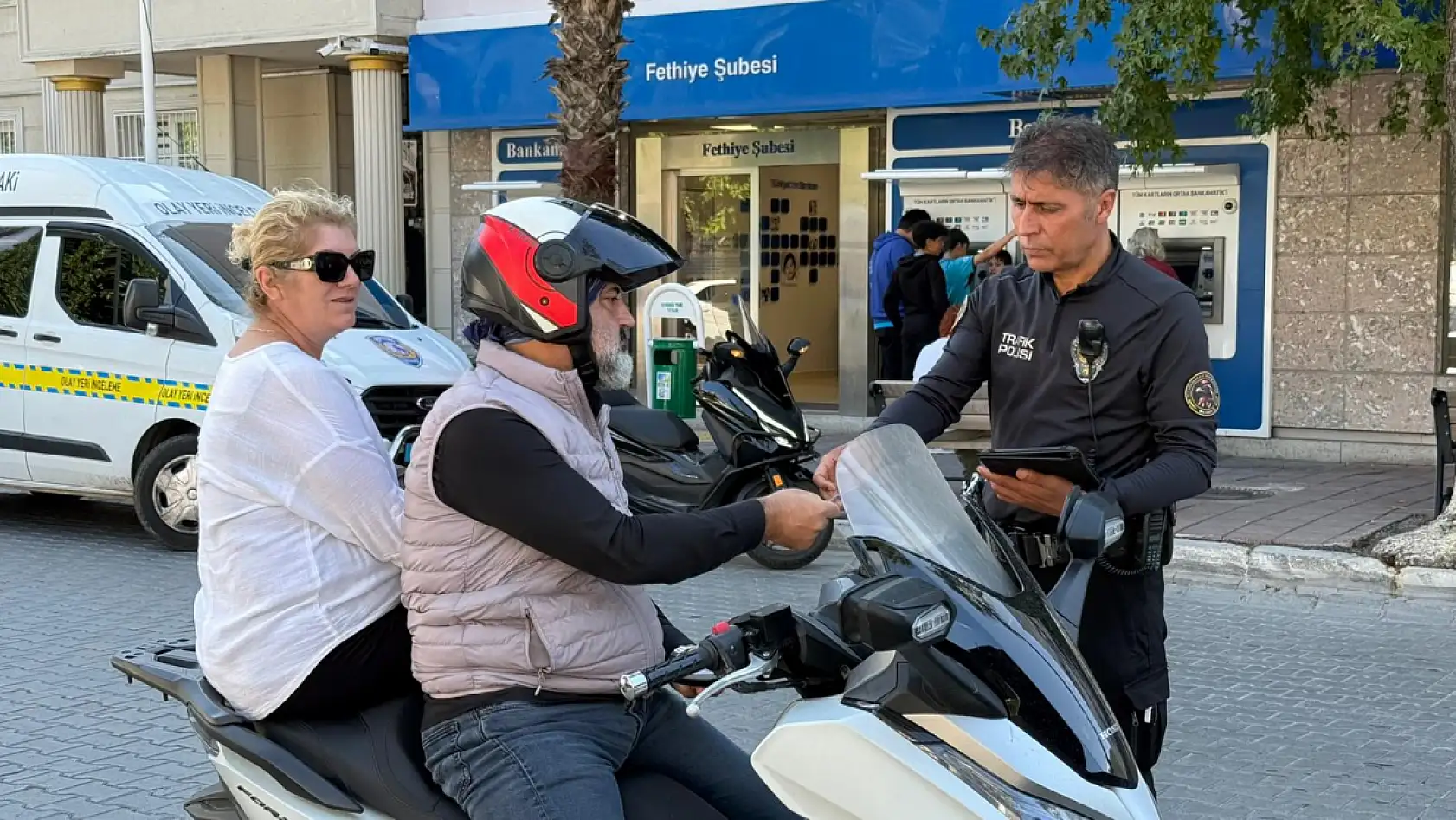 Fethiye'de trafik ekiplerinden motosiklet sürücülerine yönelik denetim