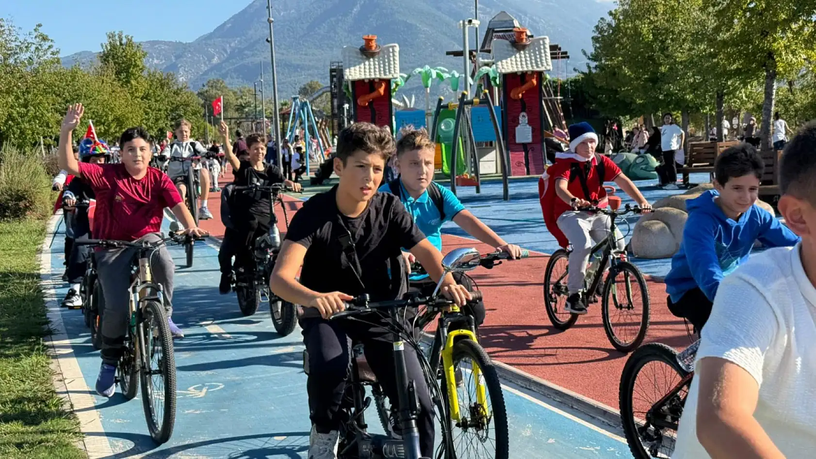 Fethiye'de Pedallar Cumhuriyet İçin Çevrildi