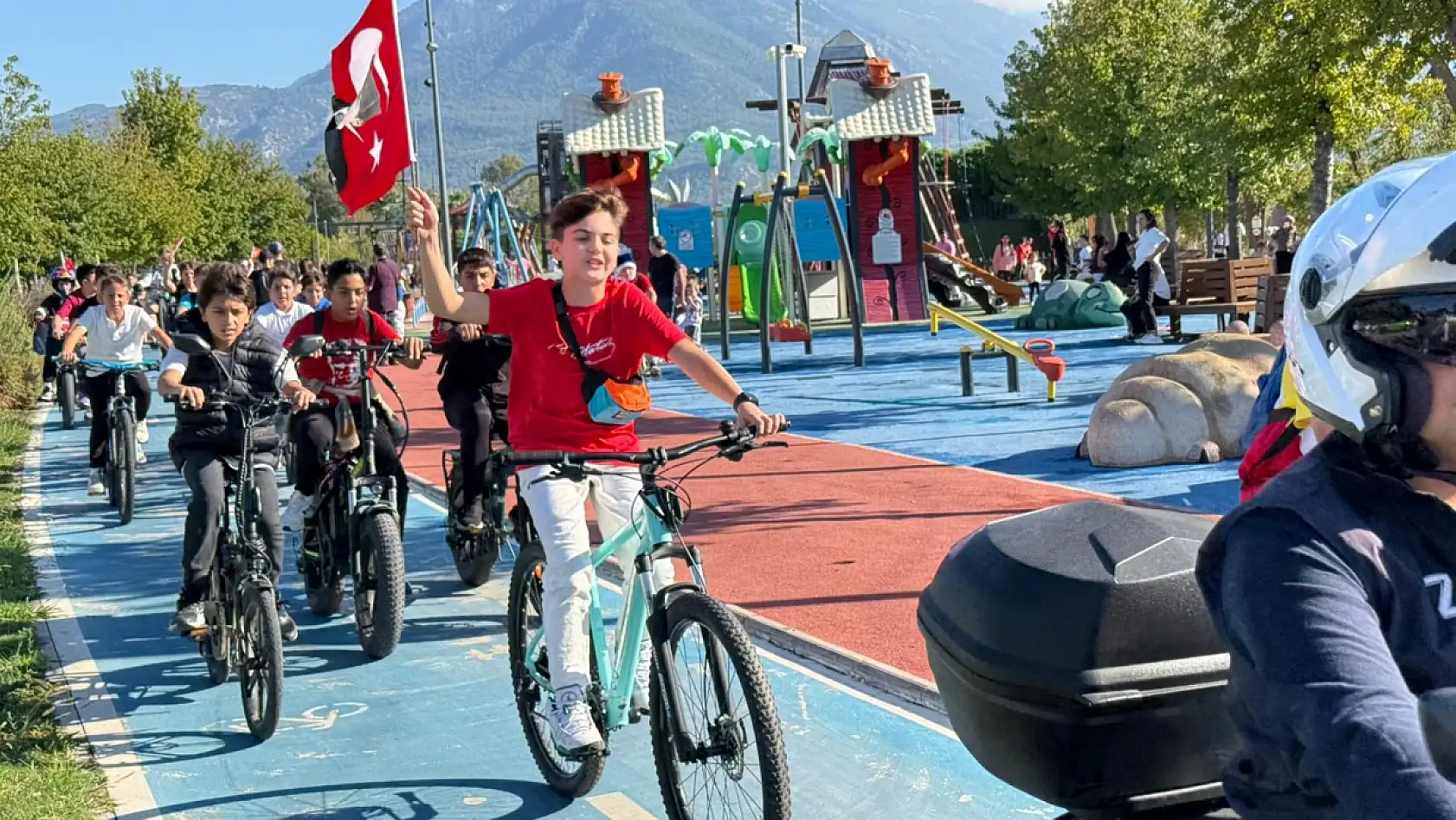 Fethiye'de Pedallar Cumhuriyet İçin Çevrildi