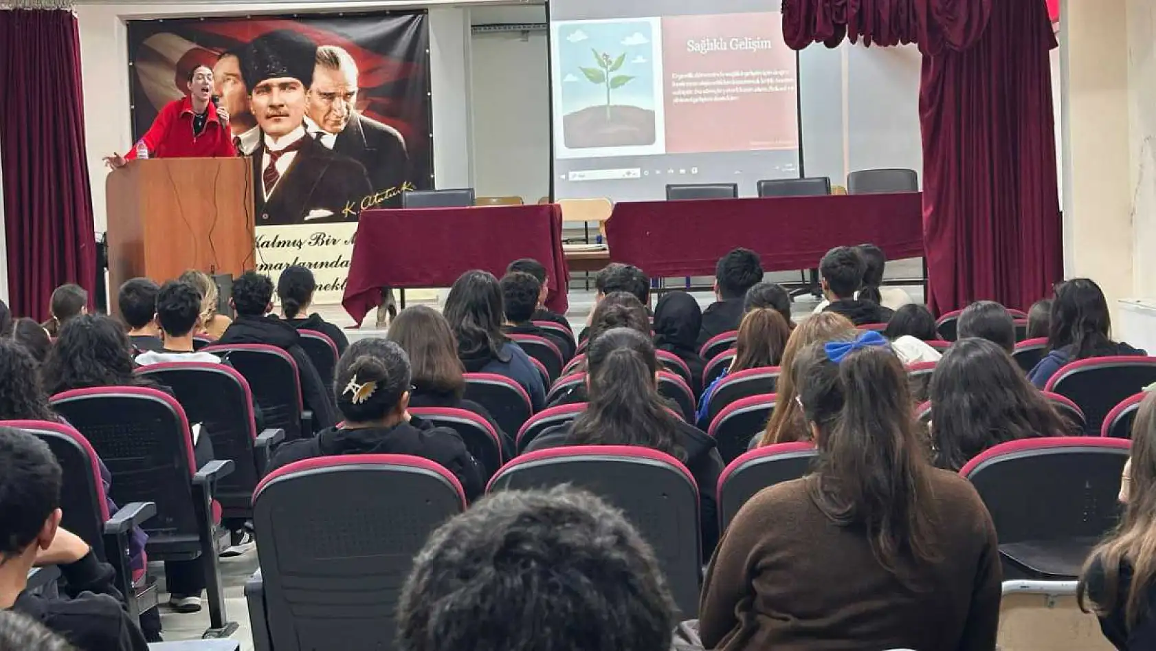 Fethiye'de 'Gençlik 360' Eğitim Programı 1800 Öğrenciye Ulaştı