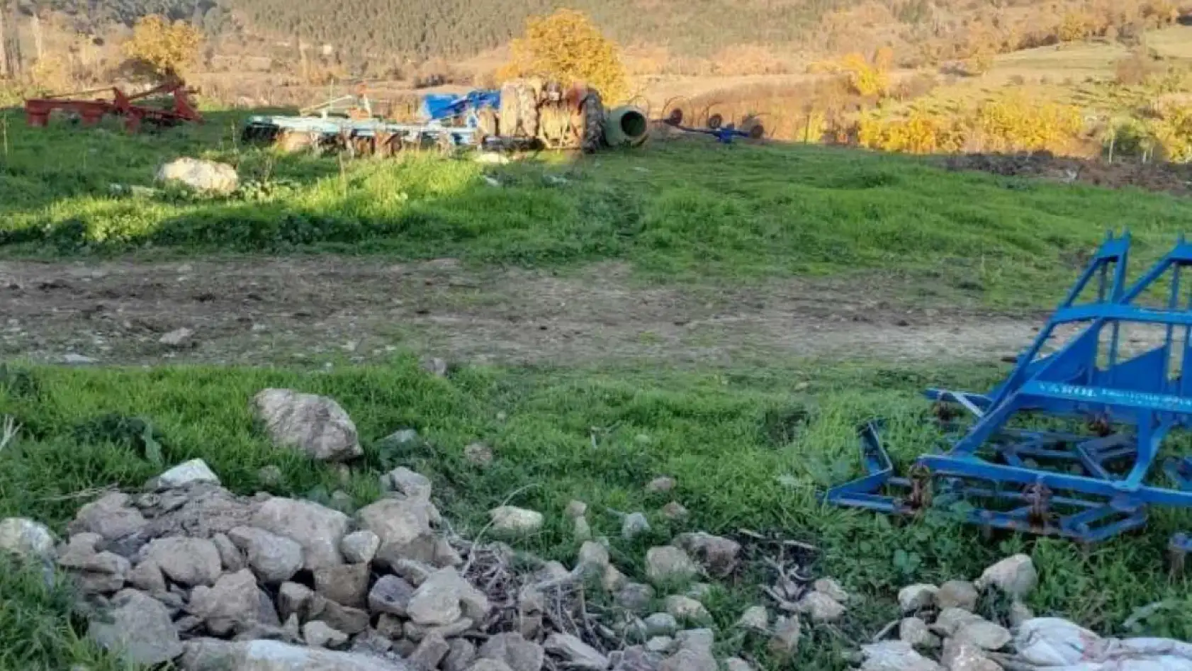 Traktörün altında kalan yaşlı adam hayatını kaybetti