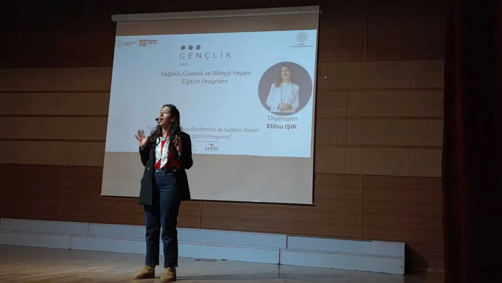 Fethiye'de 'Gençlik 360' Eğitim Programı 1800 Öğrenciye Ulaştı