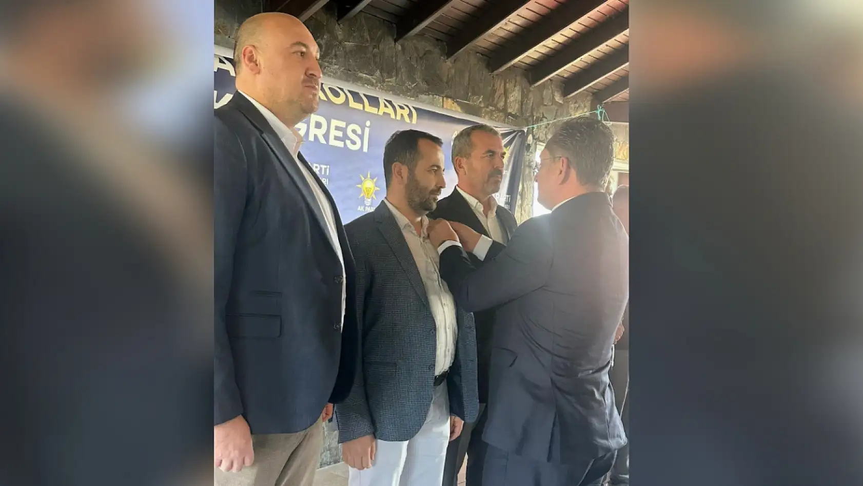 Kongrede Rozet Takarak AK Partiye Katıldılar