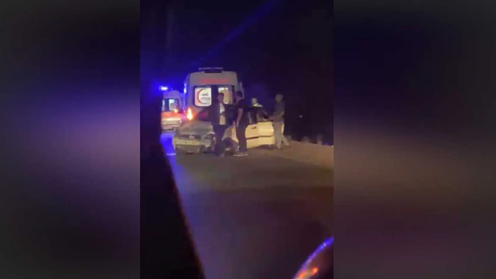 Otomobiller çarpıştı: 2'si ağır toplam 7 kişi yaralandı