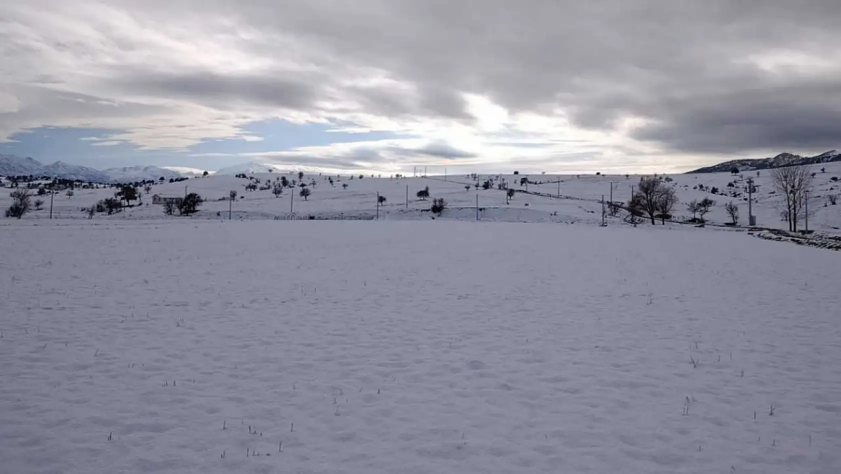 Seydikemer'de Kar Sevinci: Fethiyeliler Yayla Karaçulha'ya Akın Etti