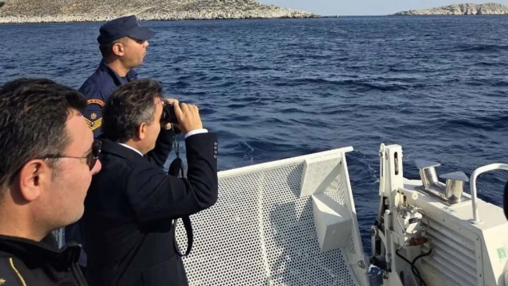 Marmaris Kaymakamı Nurullah Kaya Sahil Güvenlik Botuyla koy denetimine katıldı