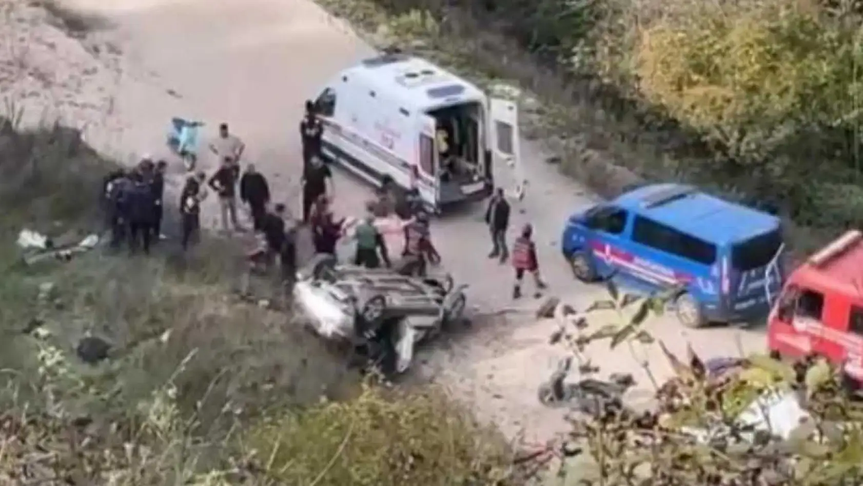 Şarampole uçan araç anne ve oğluna mezar oldu