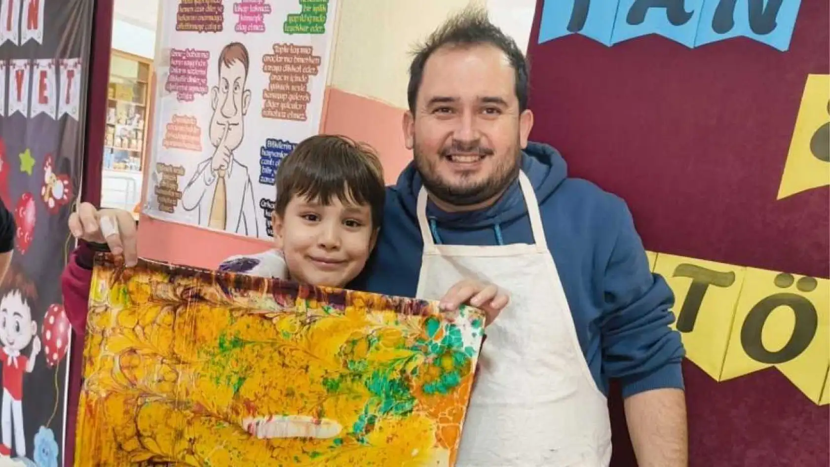 Muğlalı öğrenciler ebru sanatıyla tanıştı