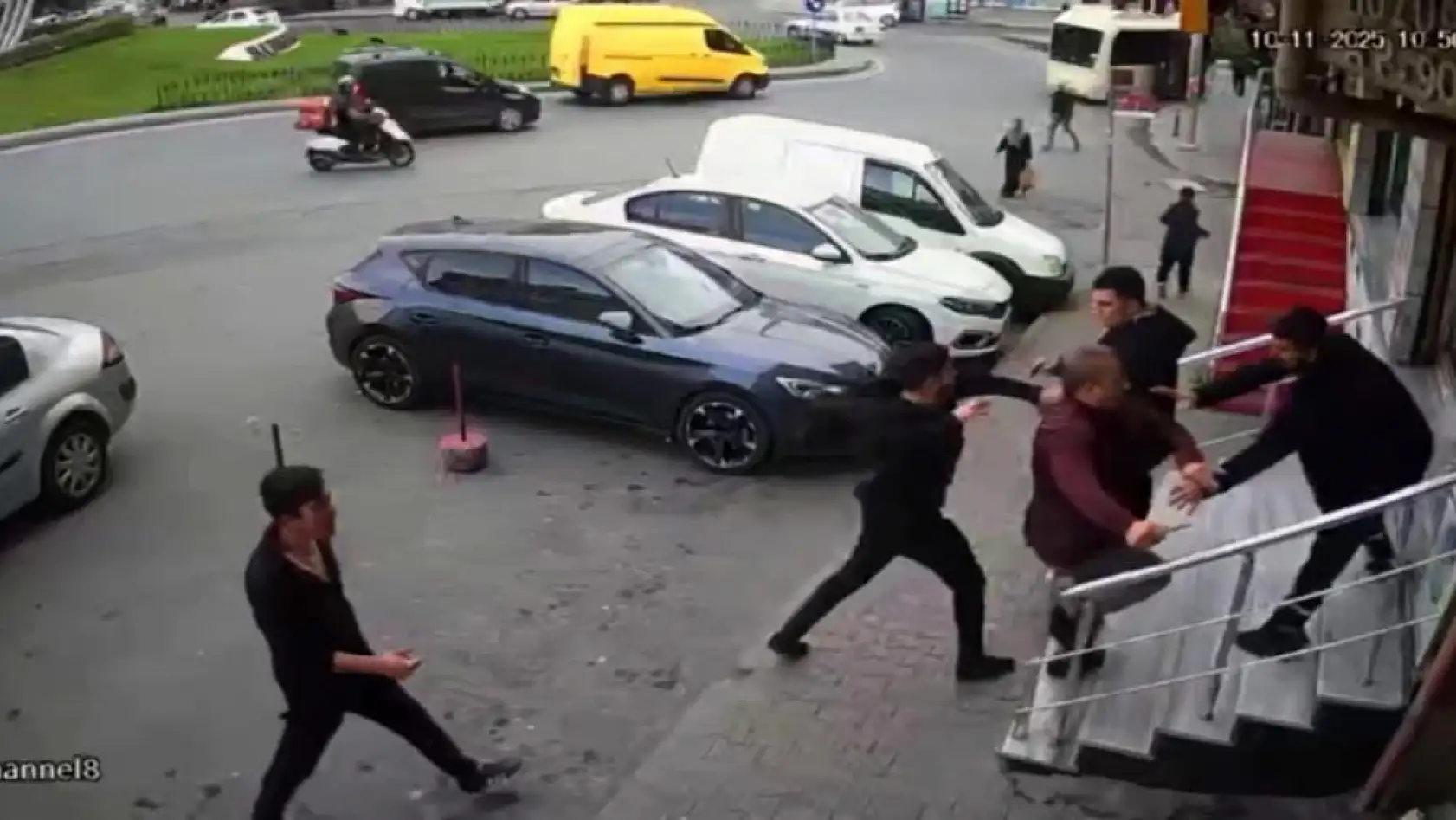 'Muslukları neden açık bıraktın' kavgasında dükkanı basan sabıkalı baba dehşet saçtı