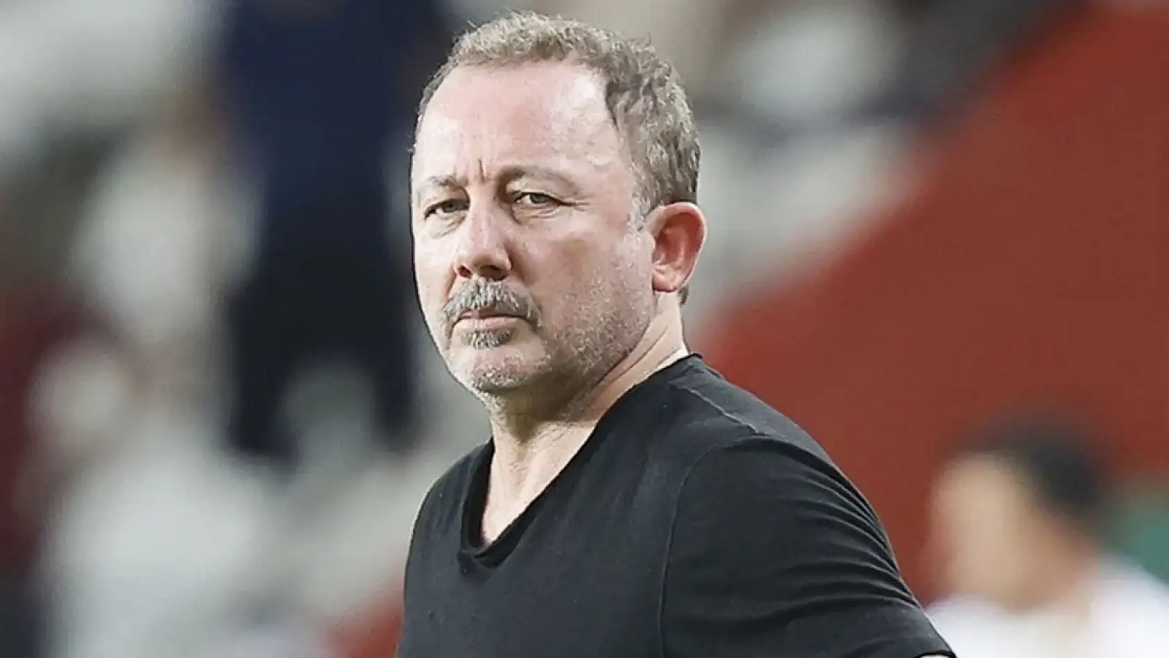 Beşiktaş'ta Neler Oluyor? İstifalar, Mektuplar ve Korkunç İddialar