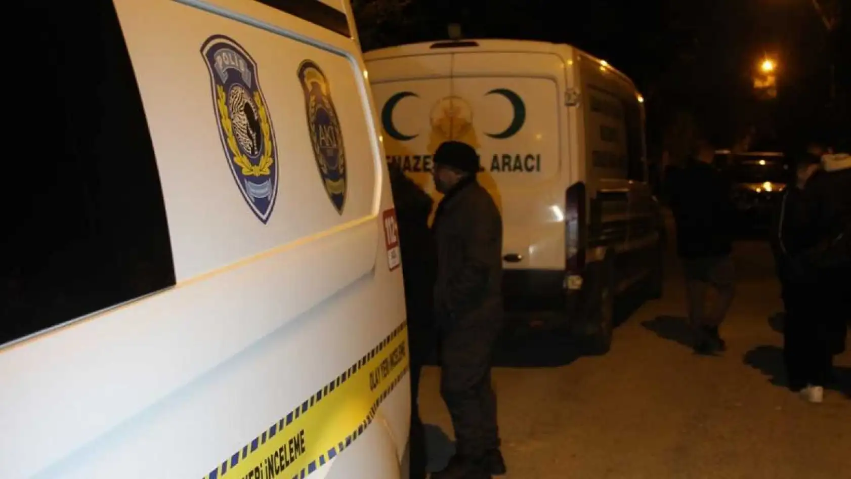 Kan donduran olay: Baba, çocuklarını öldürüp intihar etti