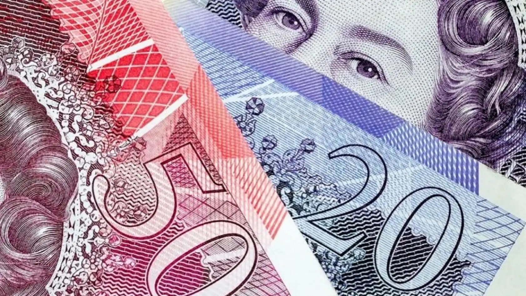 Sterlin Son 2 Yılın Zirvesine Çıktı