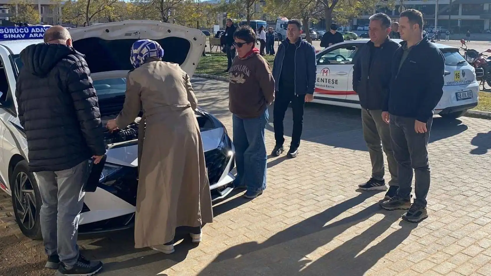 Sürücü adayları direksiyon eğitimlerine devam ediyor