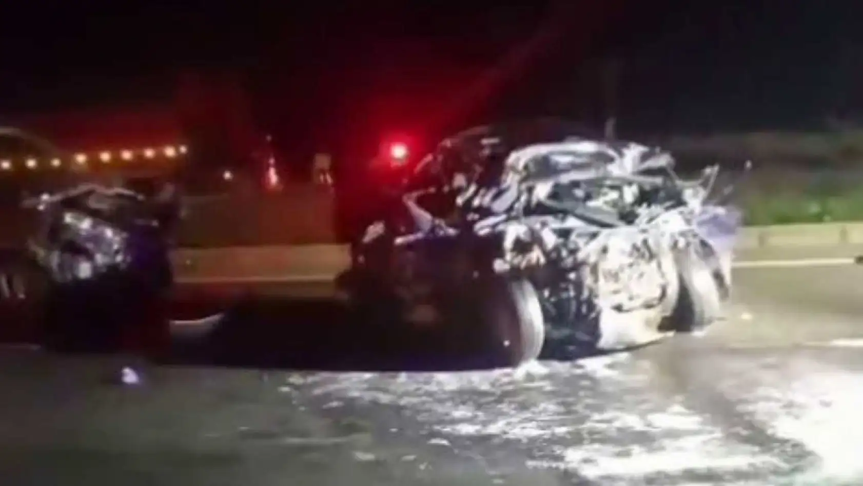 Feci kaza: 2 kardeş hayatını kaybetti, 1 kişi yaralandı