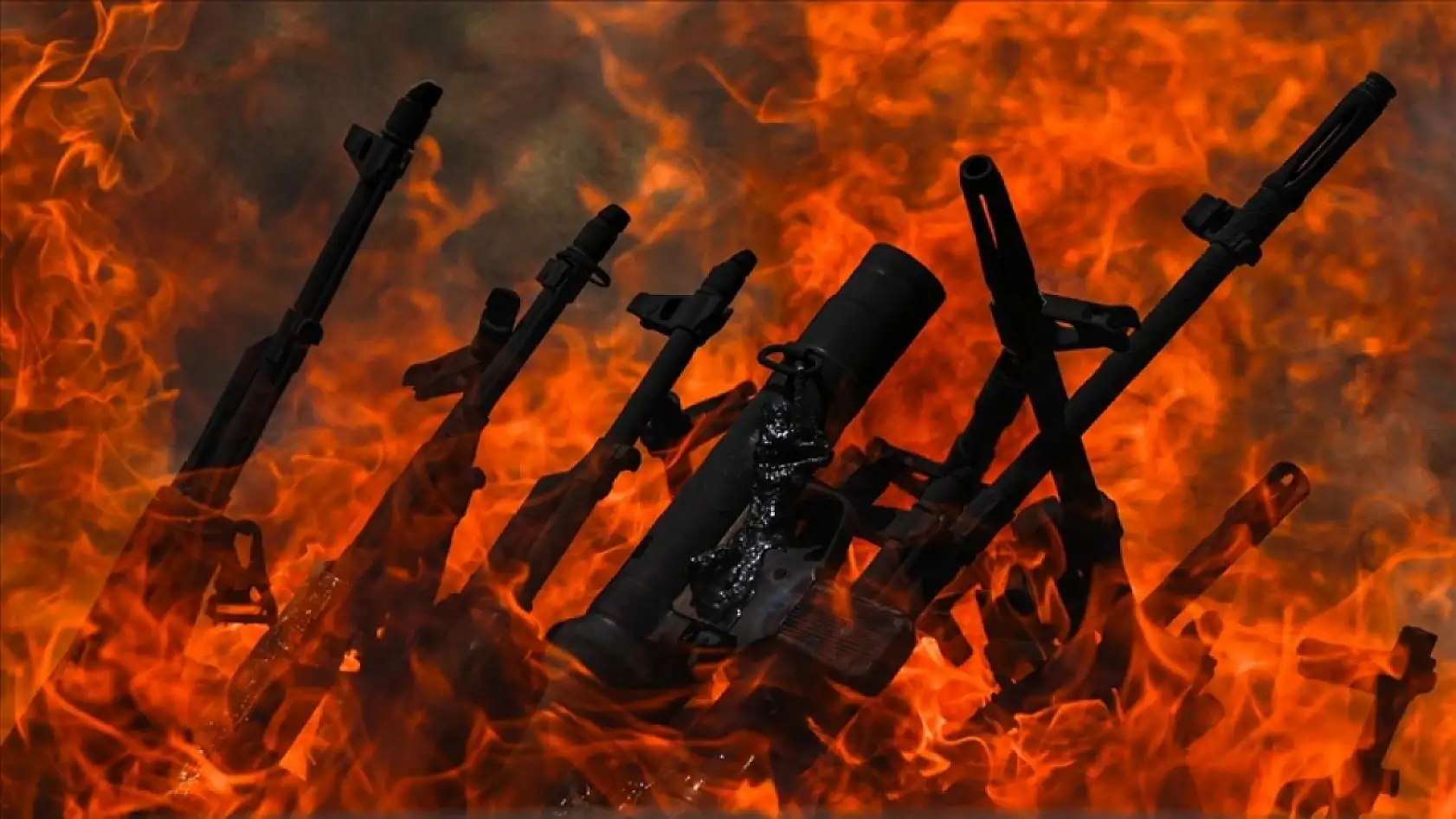 Terör örgütü PKK'dan bir grup silahlarını imha etti