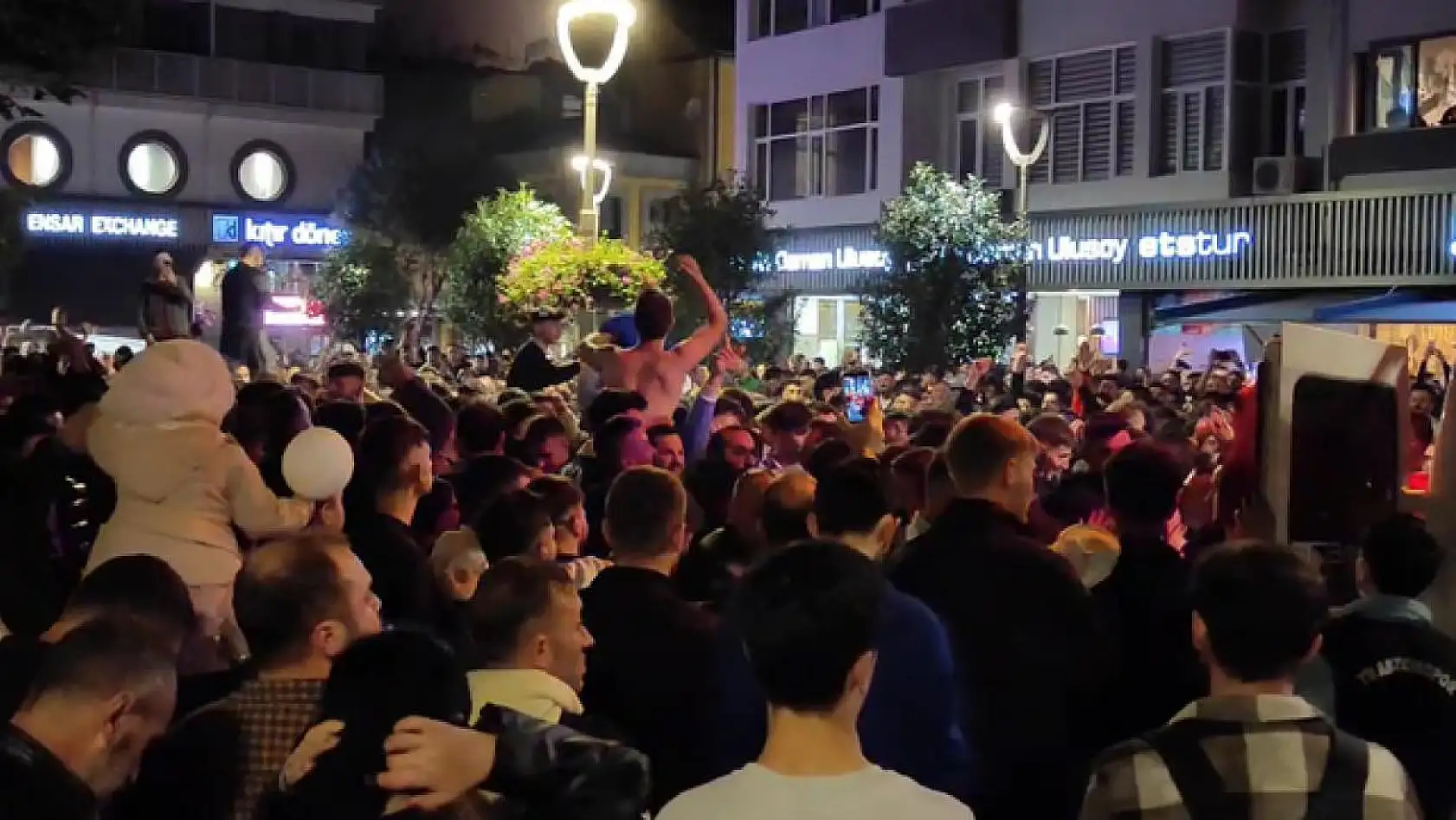 Trabzonspor, Fenerbahçe'yi 26 yıl sonra yendi